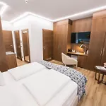 Boutique Velden فيلدين ام ورثرسي